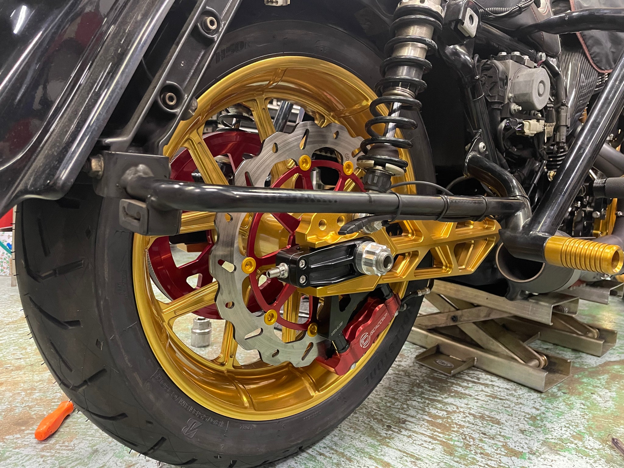 NXT-S1 : NEXT LEVEL Billet Swing arm 09-up Touringモデル