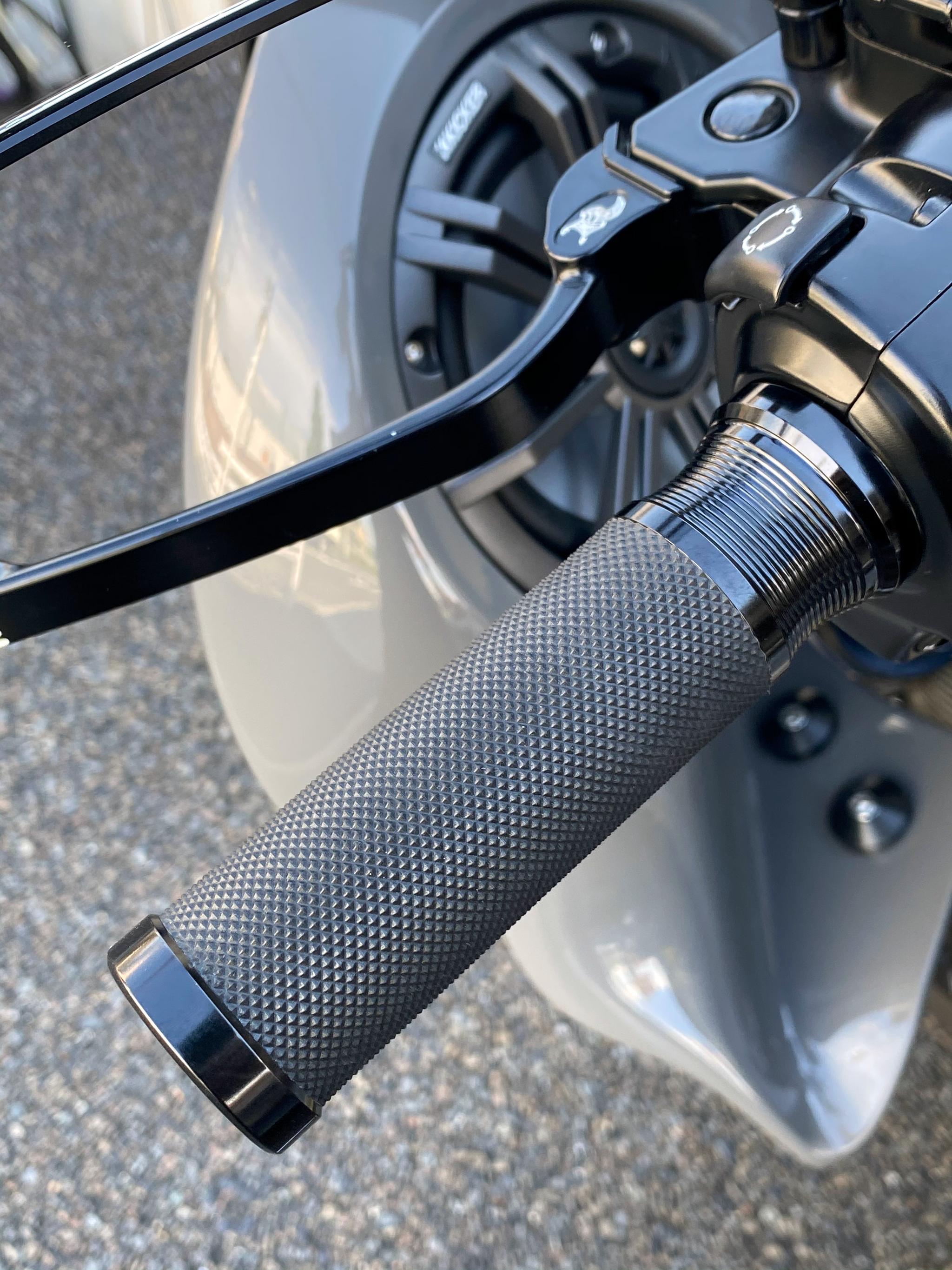 Next Level Fine Rubber Grips KFG-01 TBW – ケンズファクトリー